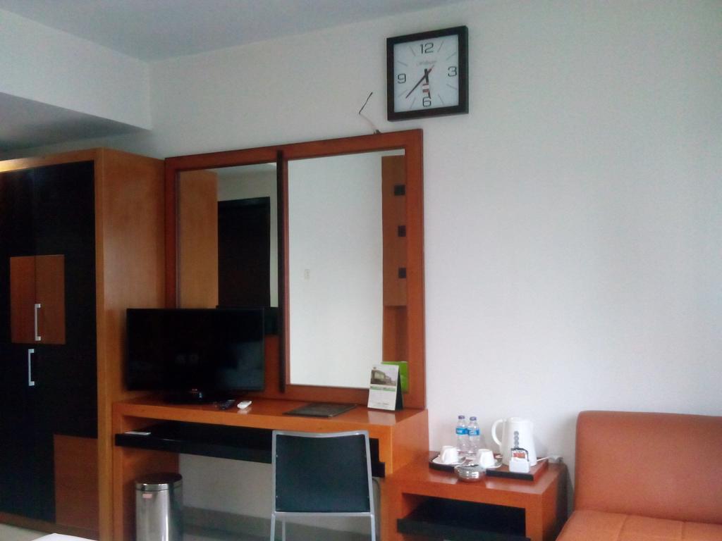 Hotel Grand Karawang Indah Cameră foto