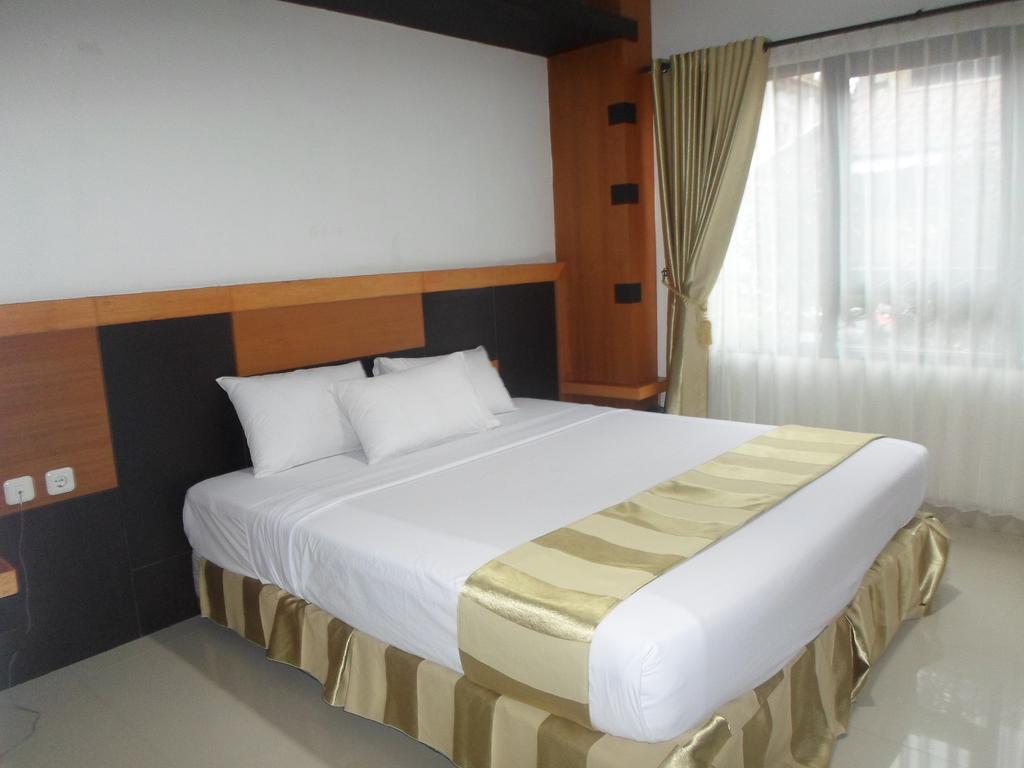 Hotel Grand Karawang Indah Cameră foto